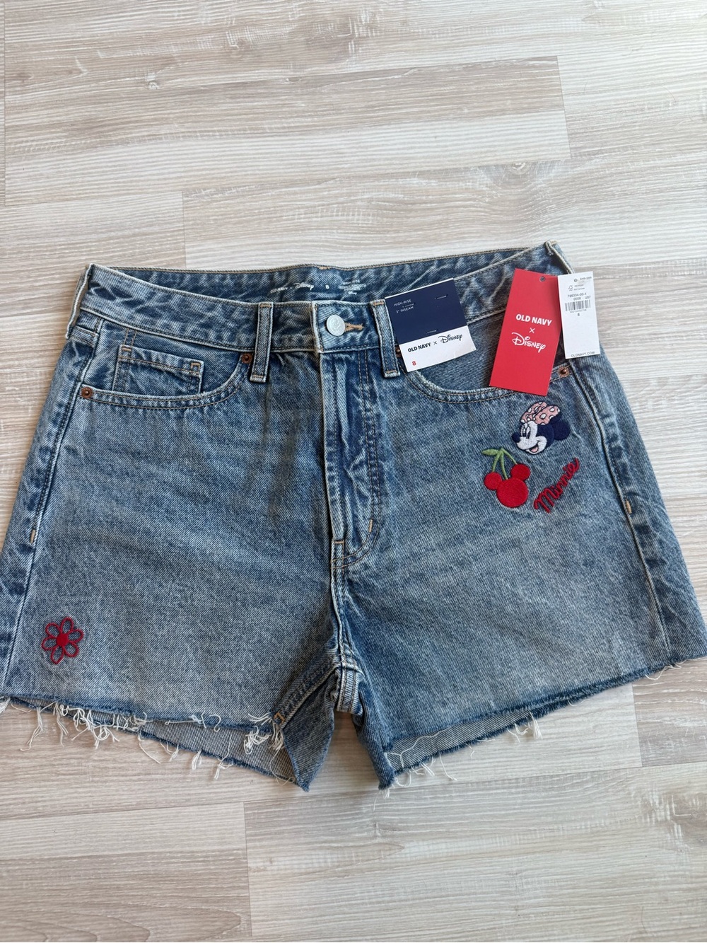 Old Navy X Disney Minnie Mouse shorts